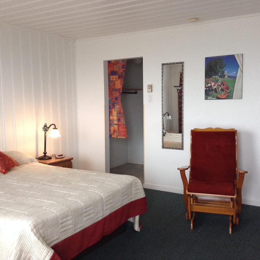 Restaurant Motel De La Plage Saint-Irénée 外观 照片
